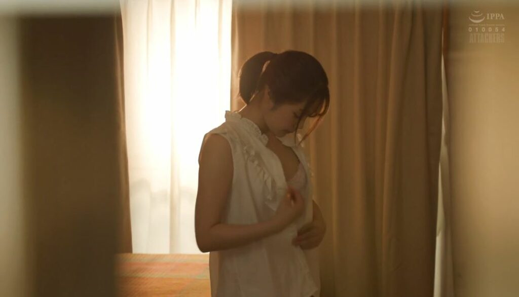 Bố dượng và mối tình vụng trộm khi lần đầu thấy con riêng của vợ quá xinh đẹp