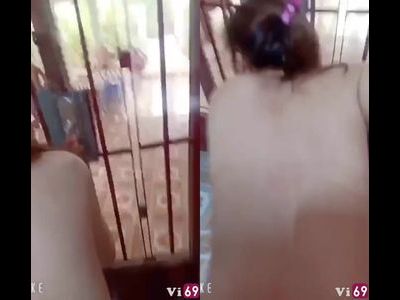 Chịch cô em xinh mở cửa dập liên tục quá trời