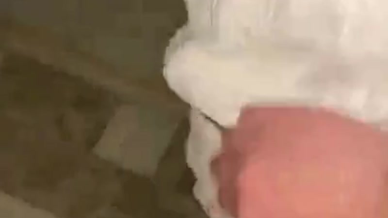 Chịch lồn bạn gái ngoài ban công chung cư