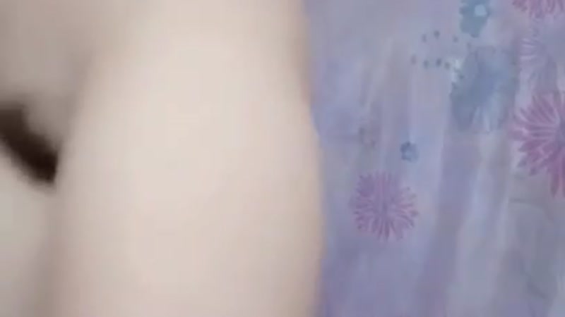 Chồng đi vắng chịch cặc trai trẻ