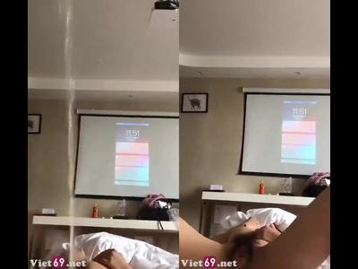 Cô em dâm khoe bướm nứng quá