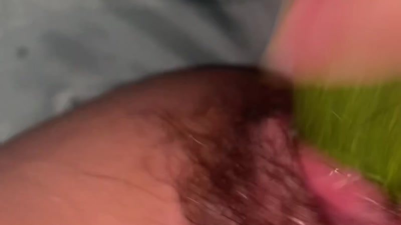 Cô em xinh thích móc lồn đêm khuya dâm vãi