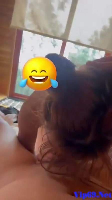 Em gái xinh bú buồi nứng ngon liên tục đã quá