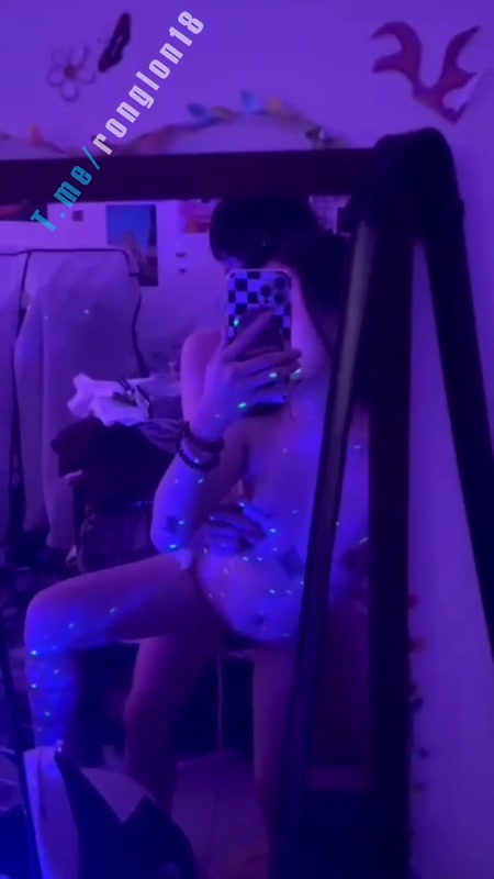 Quay clip đụ nhau với gái xinh trước gương ngon lành